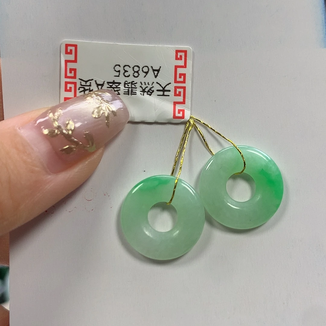 翡翠未镶嵌耳饰甜甜圈