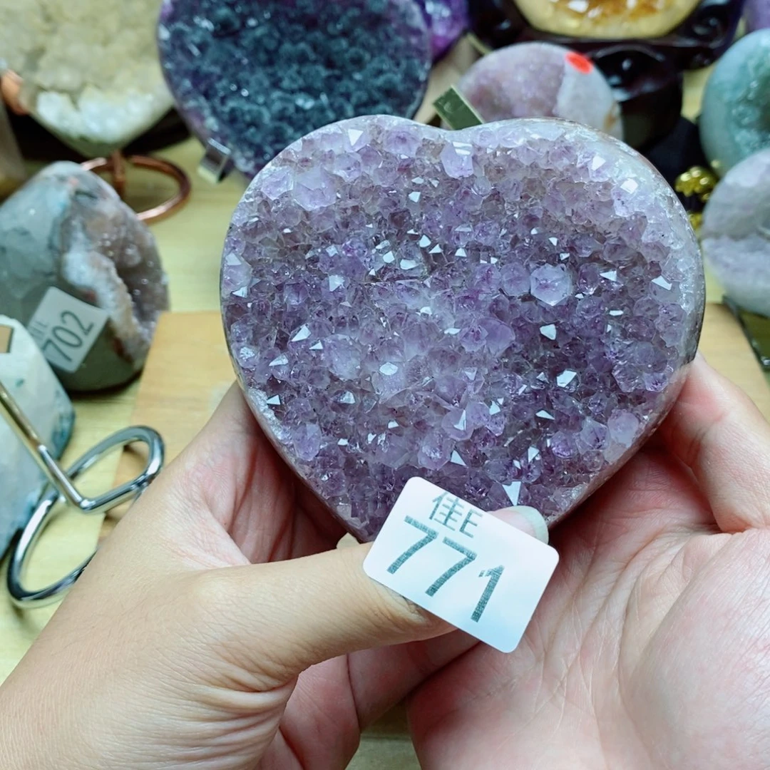 未镶嵌水晶大型摆件（非配饰）