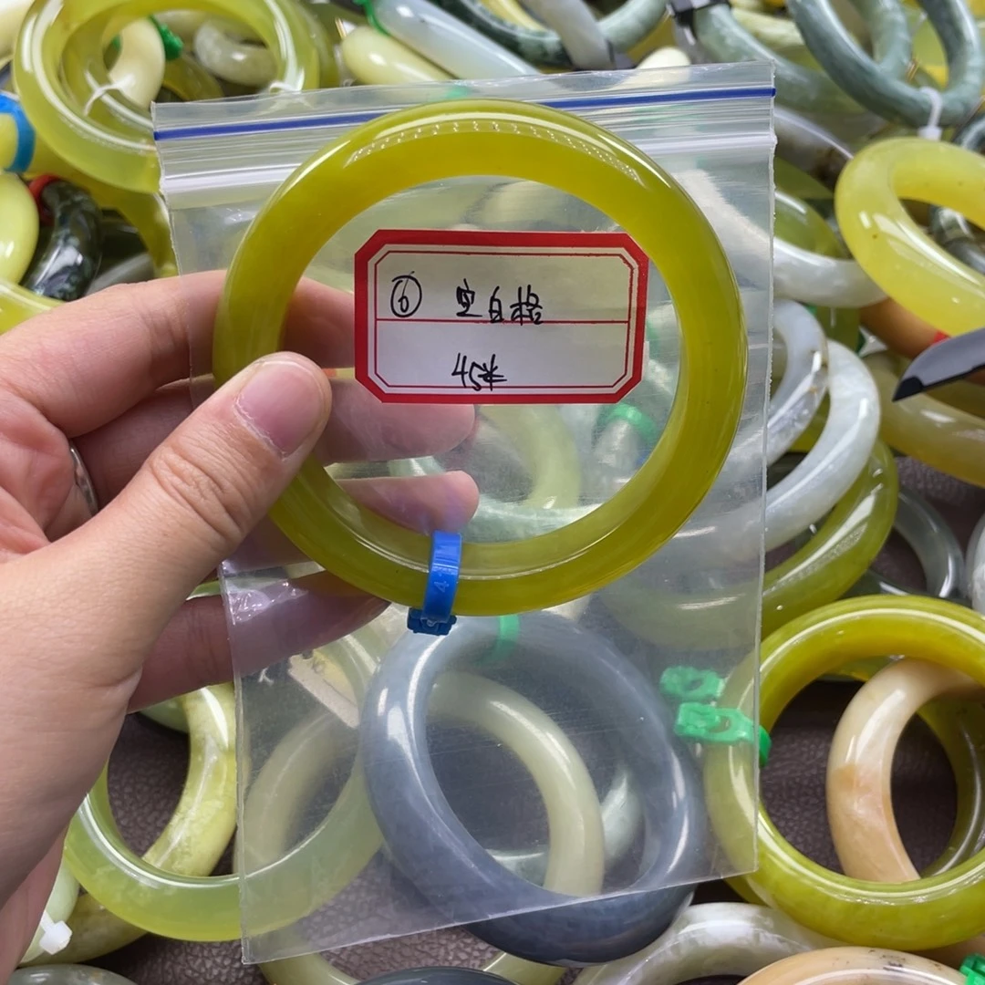 *****蛇纹石玉未镶嵌手镯