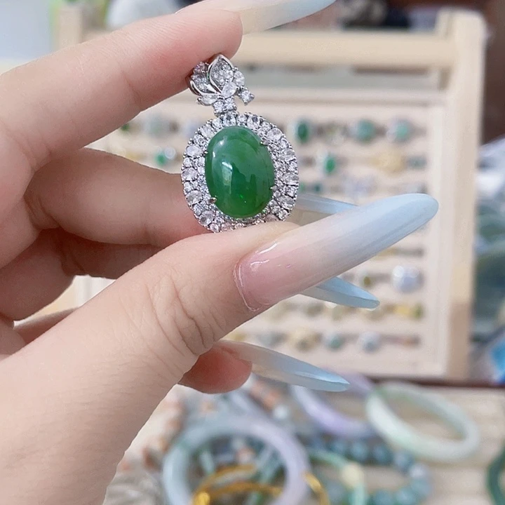 翡翠未镶嵌颈饰天然翡翠Ａ货