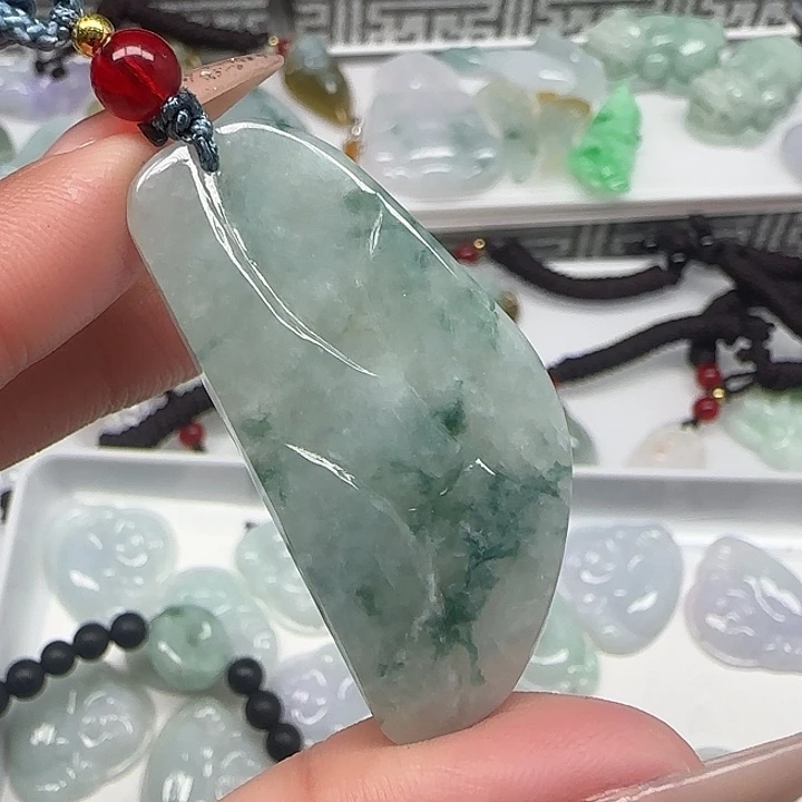 翡翠未镶嵌颈饰333