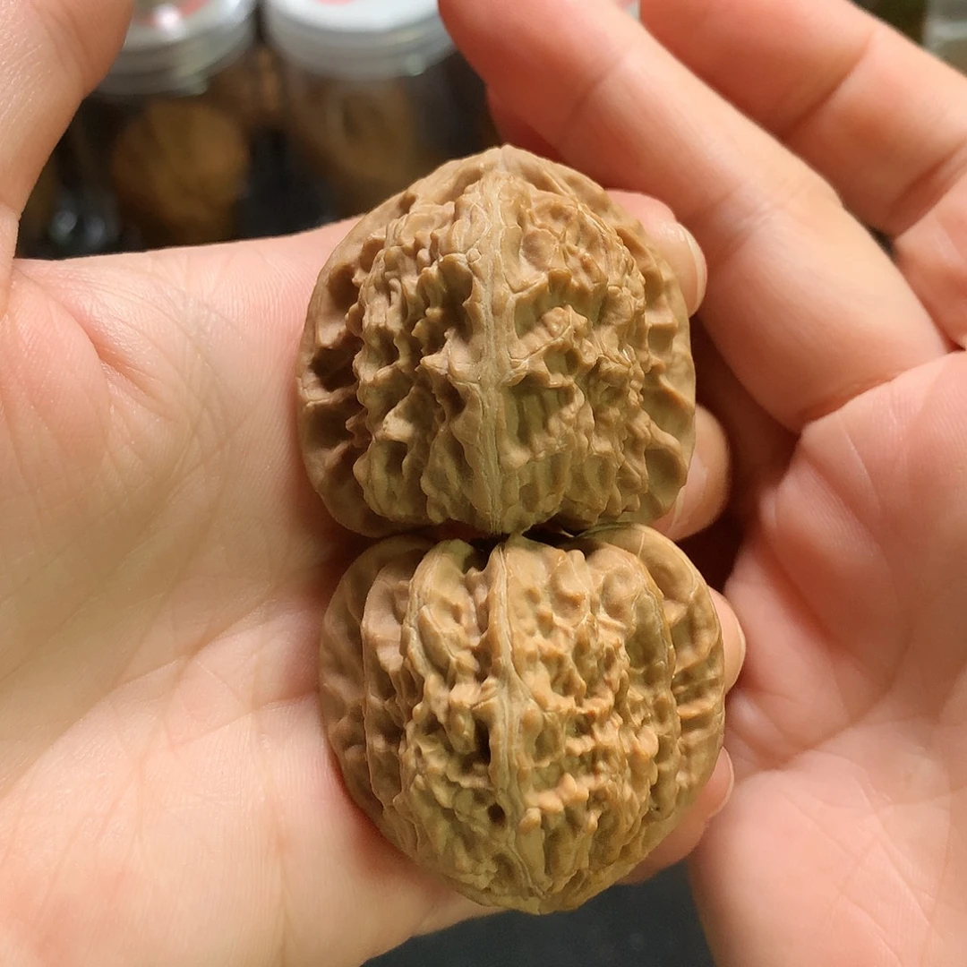 把件文玩核桃三角白39全