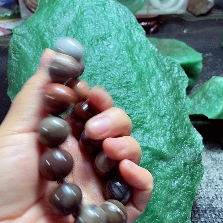 新疆木化玉手链卡1.6