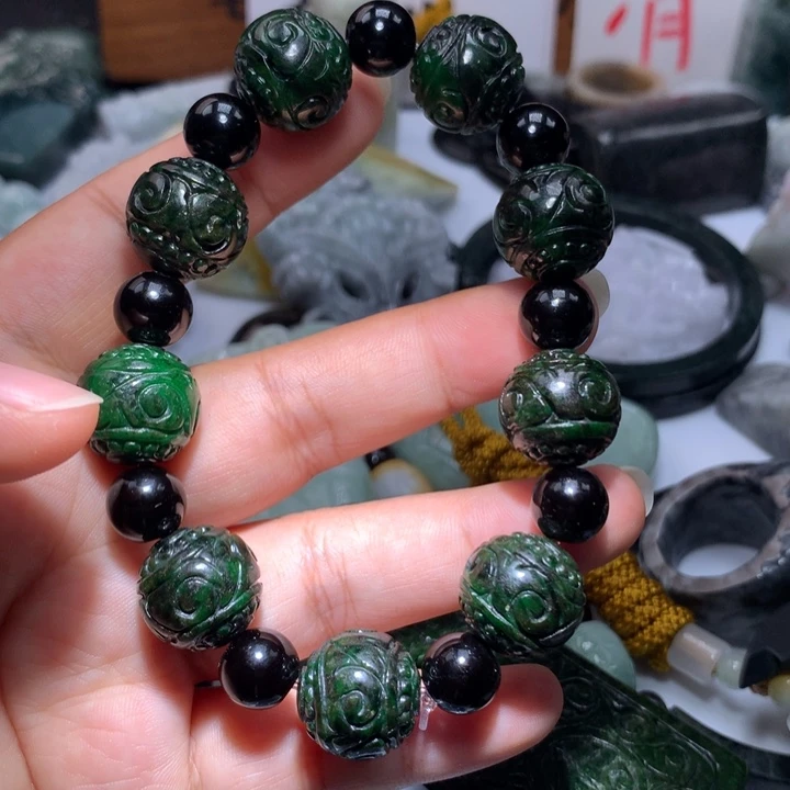 翡翠未镶嵌颈饰保真天然A货翡翠