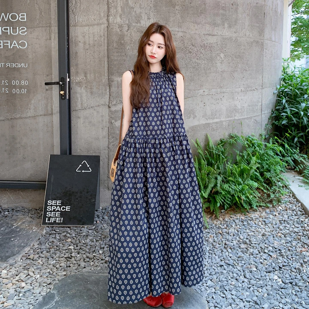 法式印花无袖连衣裙女夏2025新款遮肉显瘦独特漂亮巨好看减龄长裙