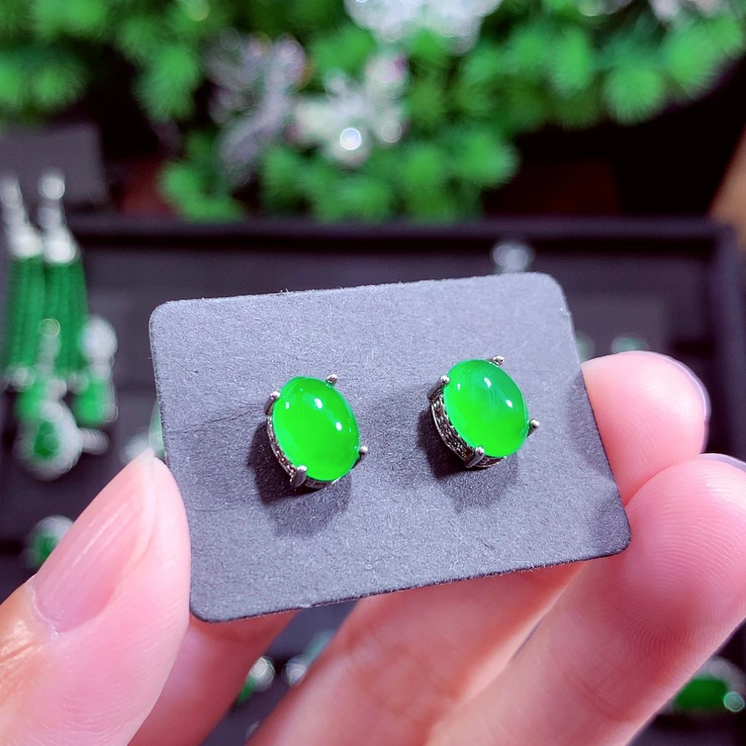 颈饰未镶嵌翡翠天然