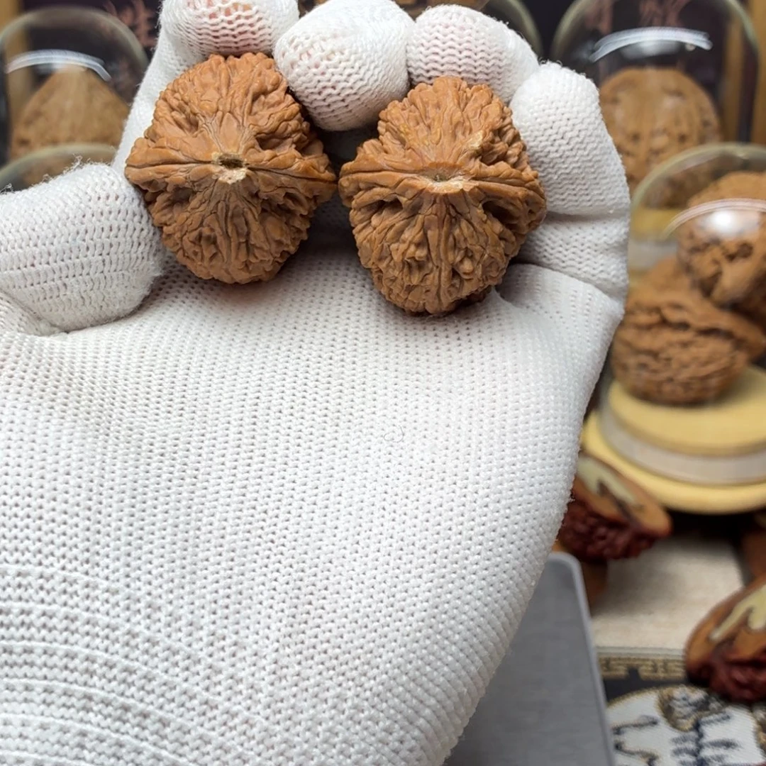 文玩核桃吊坠蒜头