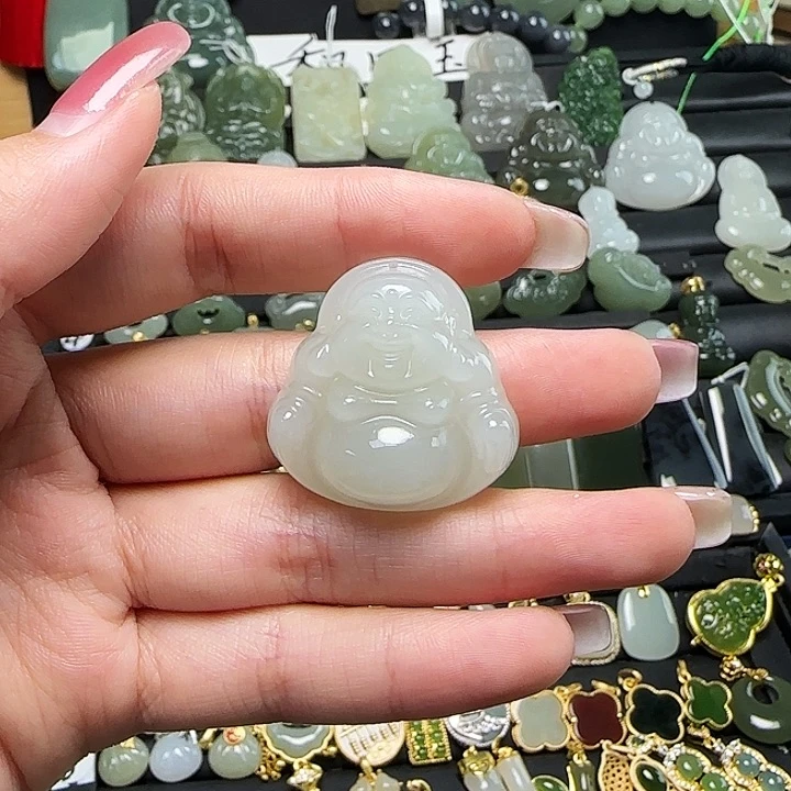 颈饰未镶嵌和田玉