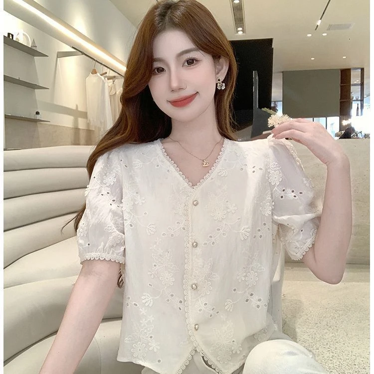 衬衫女2025夏季新款时尚韩版百搭洋气蕾丝上衣气质减龄显瘦小衫