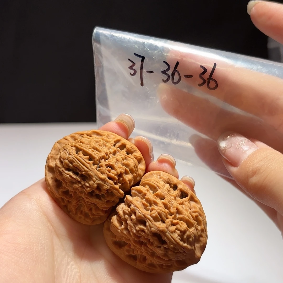 吊坠文玩核桃25号万字三角