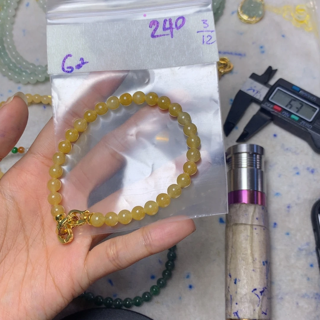 定制翡翠未镶嵌天然缅甸翡翠多样性