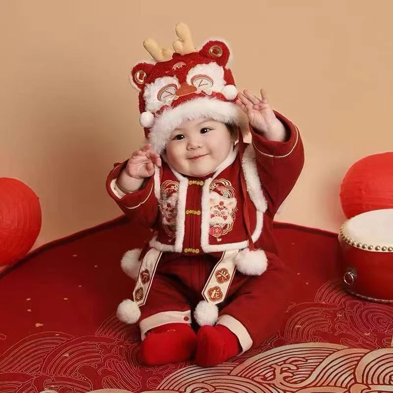 婴儿冬季万事兴龙周岁抓周礼服男女宝宝新年喜庆连体衣