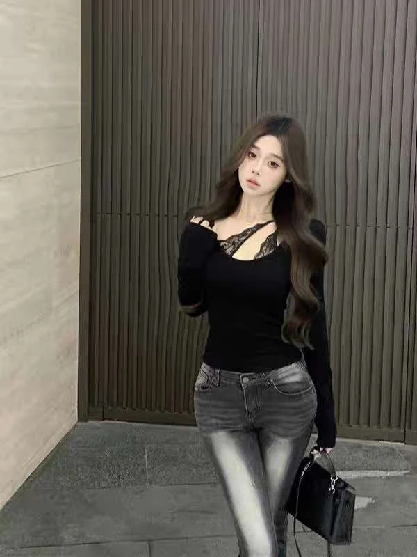 奶瓶家大码纯欲黑色蕾丝拼接假两件长袖T恤女打底衫性感ins上衣