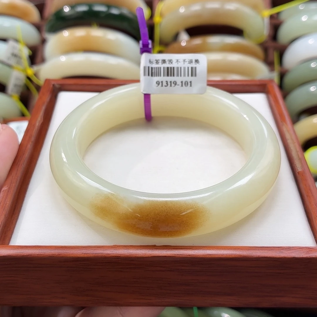 和田玉手镯未镶嵌23  56.6