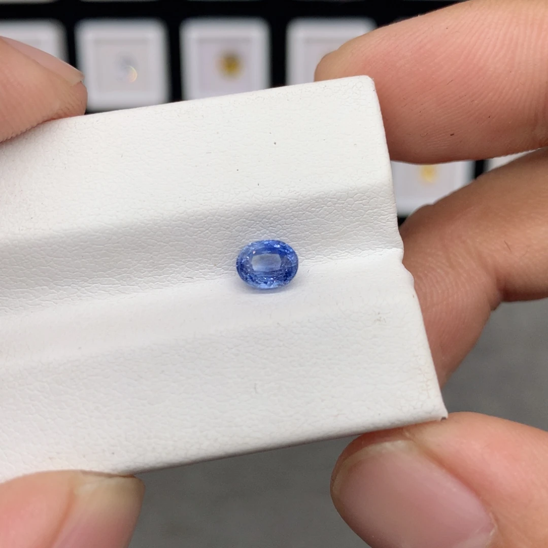 蓝宝石裸石1.03克拉