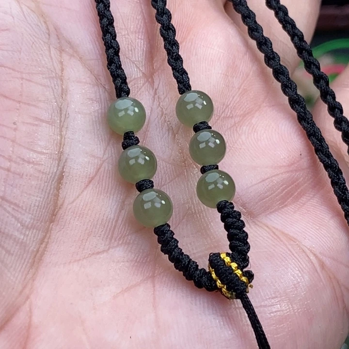 小***牛颈饰未镶嵌和田玉