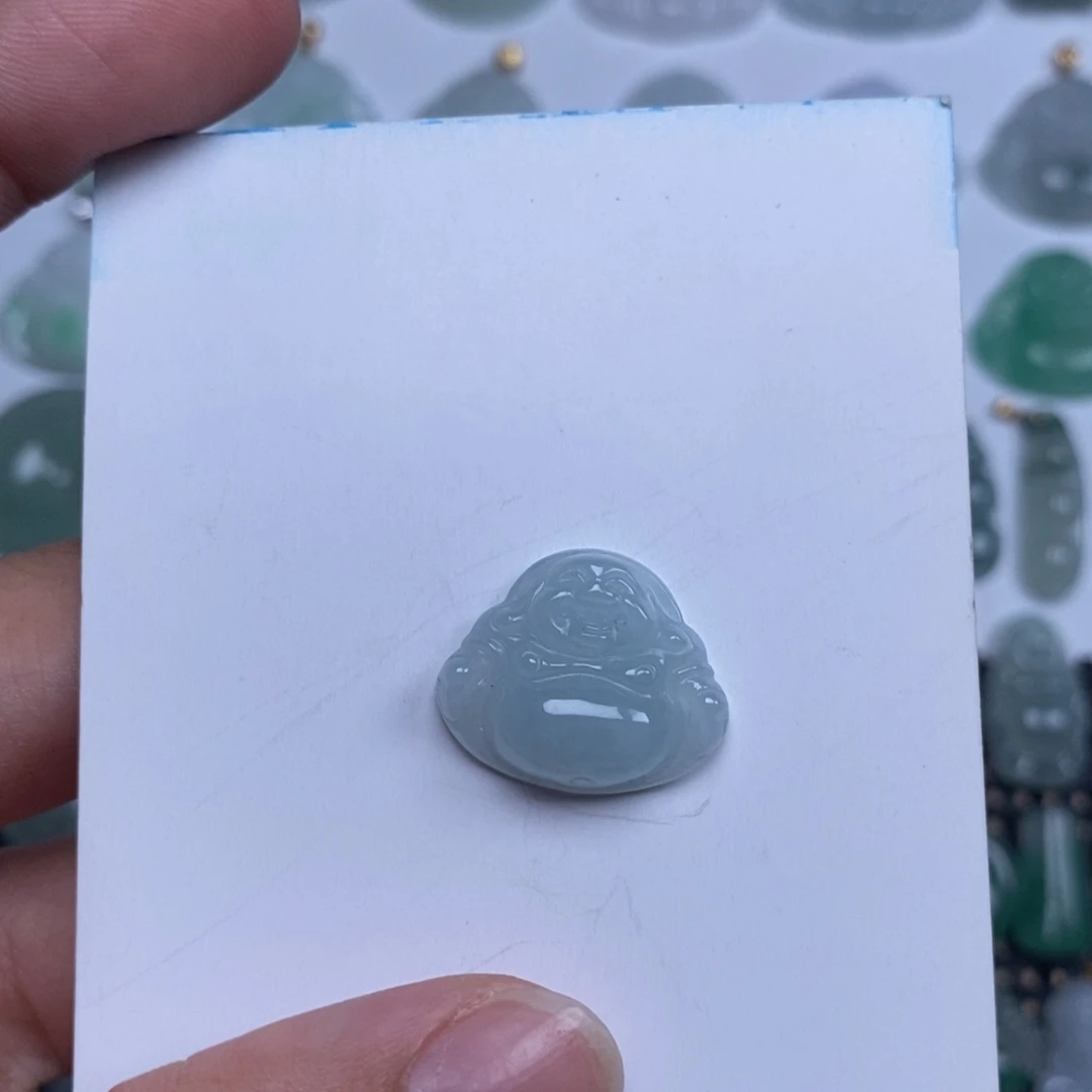 翡翠未镶嵌颈饰佛公
