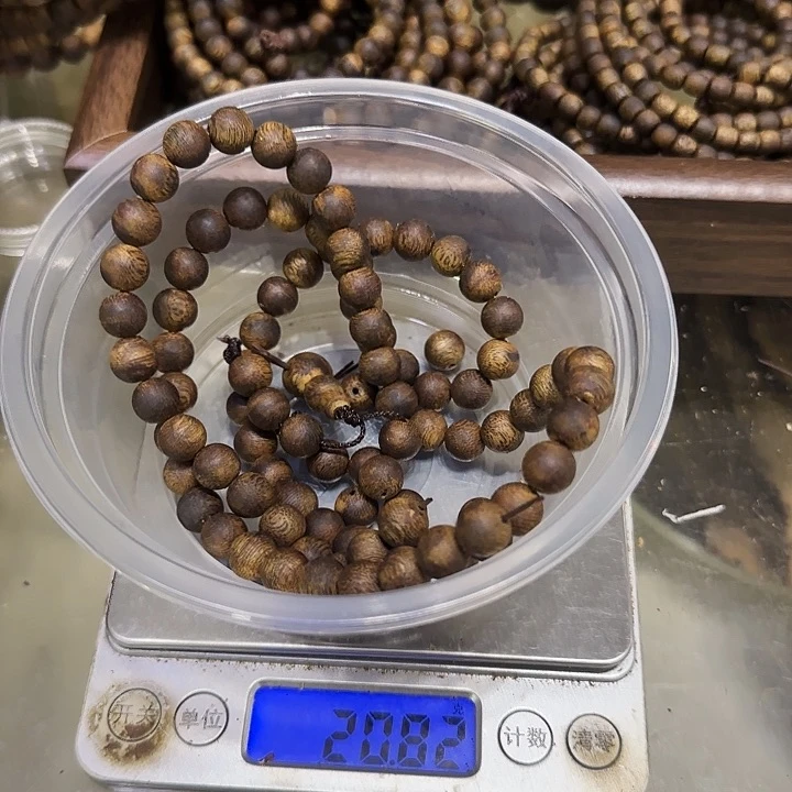风***火沉香碎屑沉香0.8圆珠多