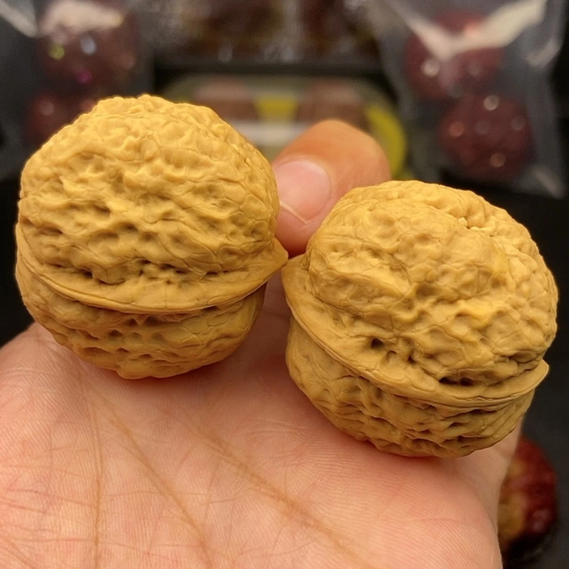 【闪购商品】把件文玩核桃36尺脑纹金蟾