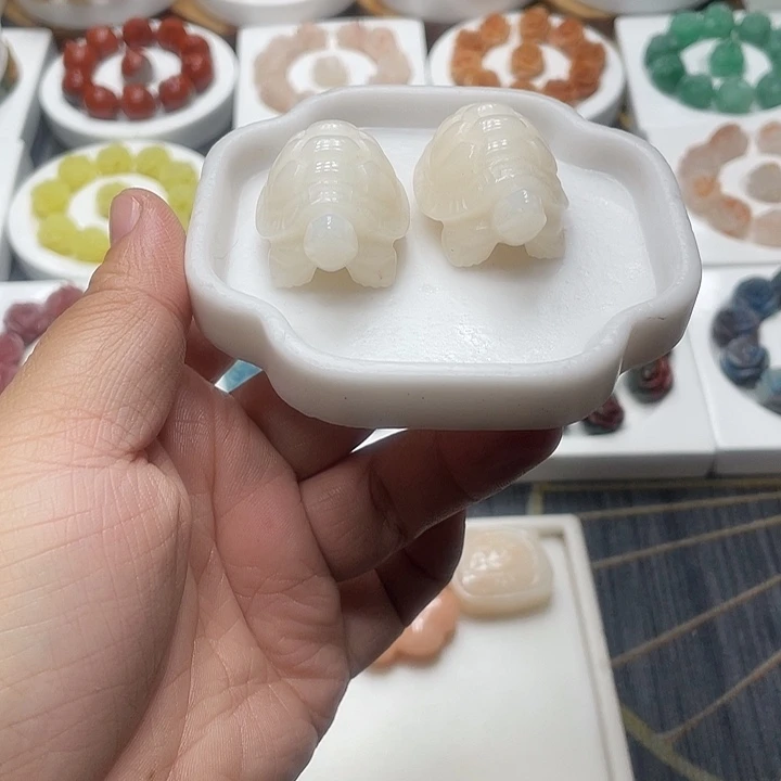 石英质玉（非洲翠）合金手串