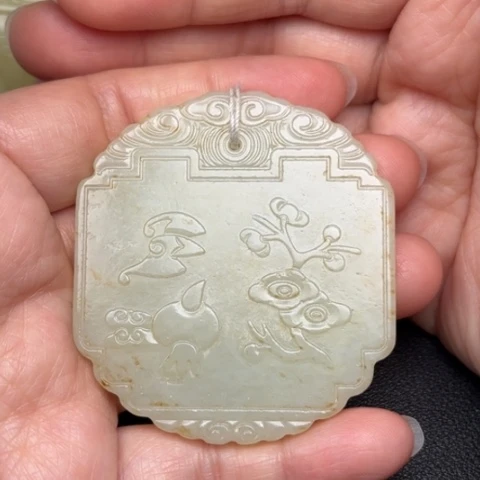 和田玉挂件未镶嵌墙****8