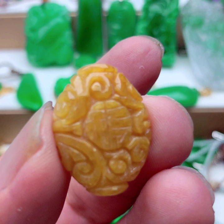 吊坠(不含链)未镶嵌翡翠