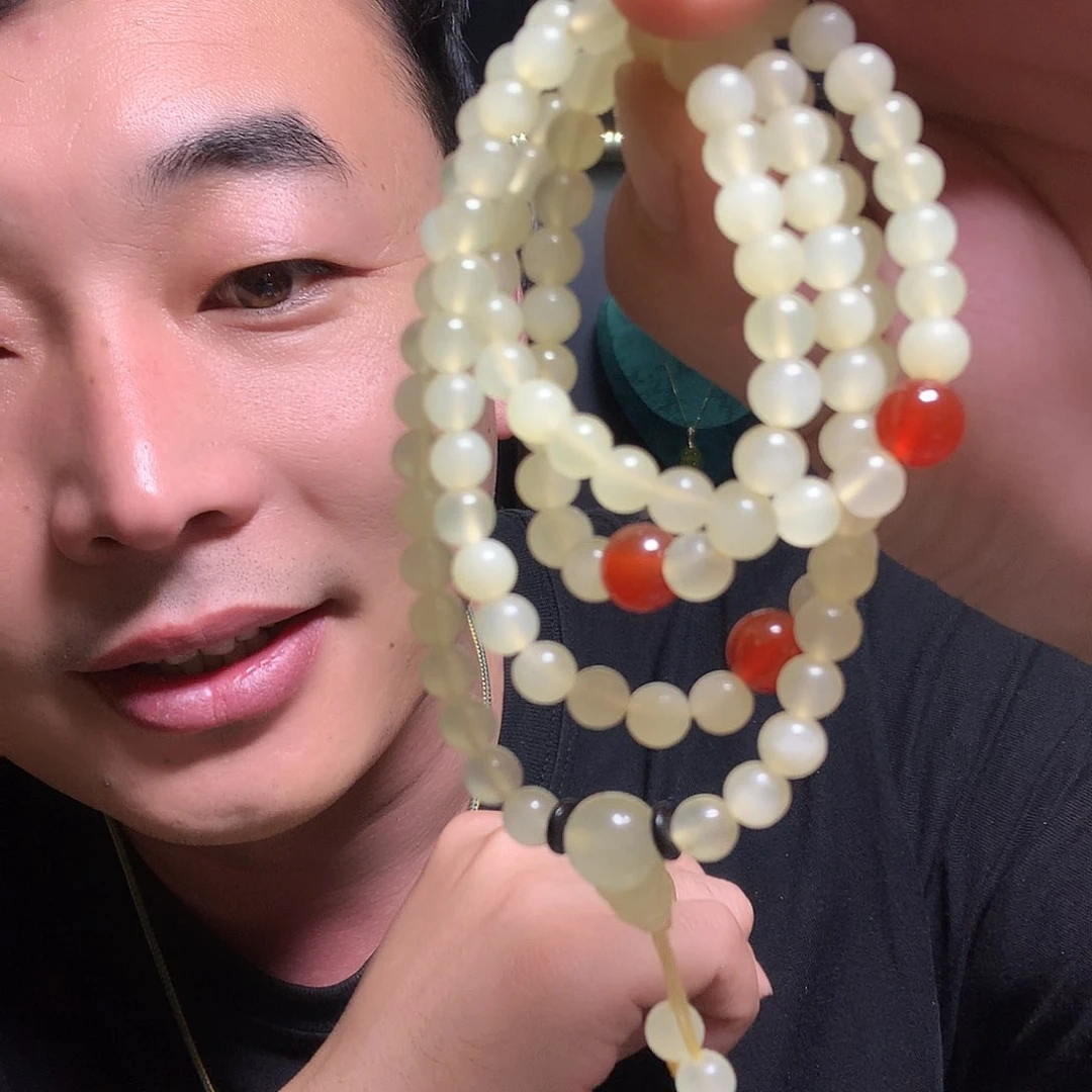 未镶嵌蛇纹石玉颈饰