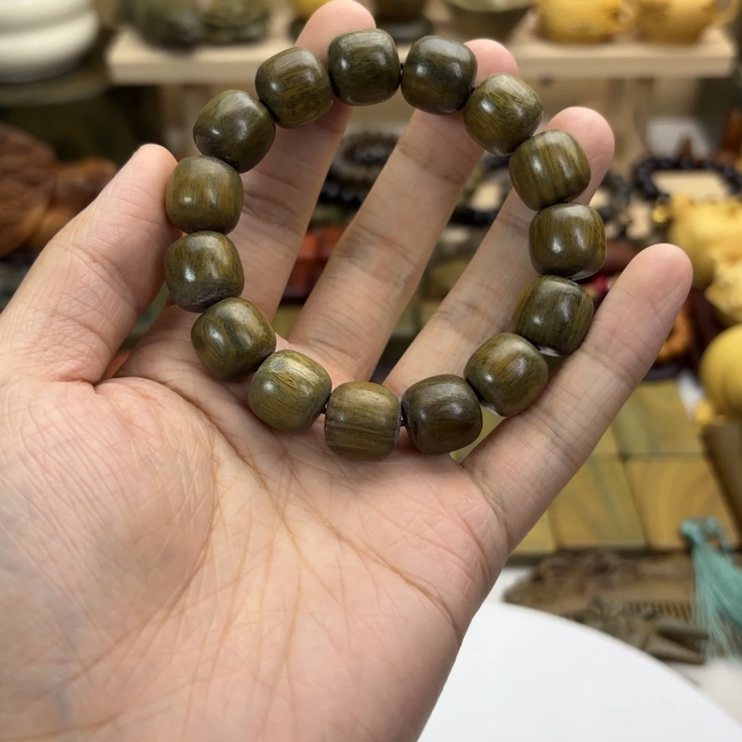 木绿檀木老型珠手串1.5