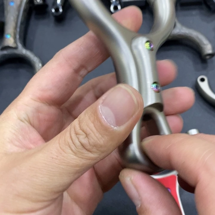 苍***穹80钛合金毒液顶卡