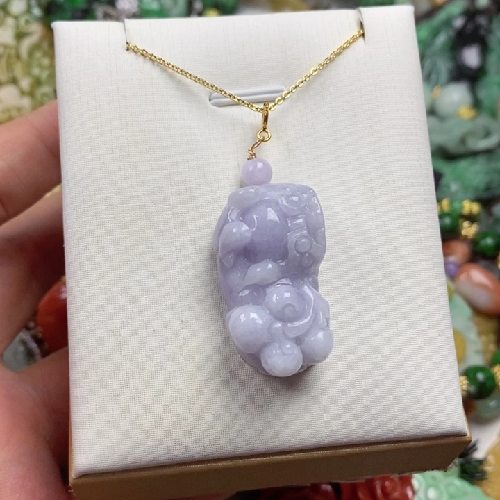 翡翠未镶嵌吊坠(赠链)