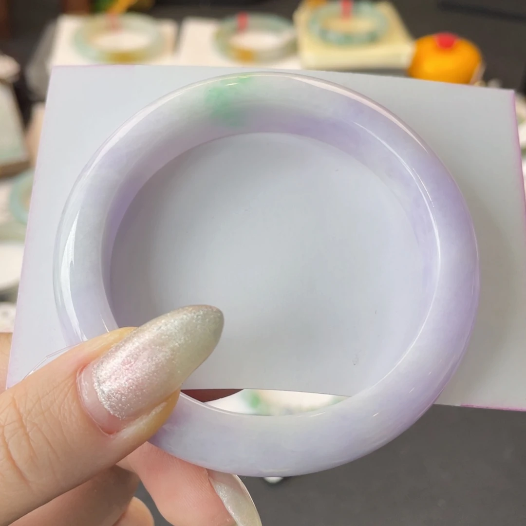 翡翠手镯未镶嵌59春彩有纹裂