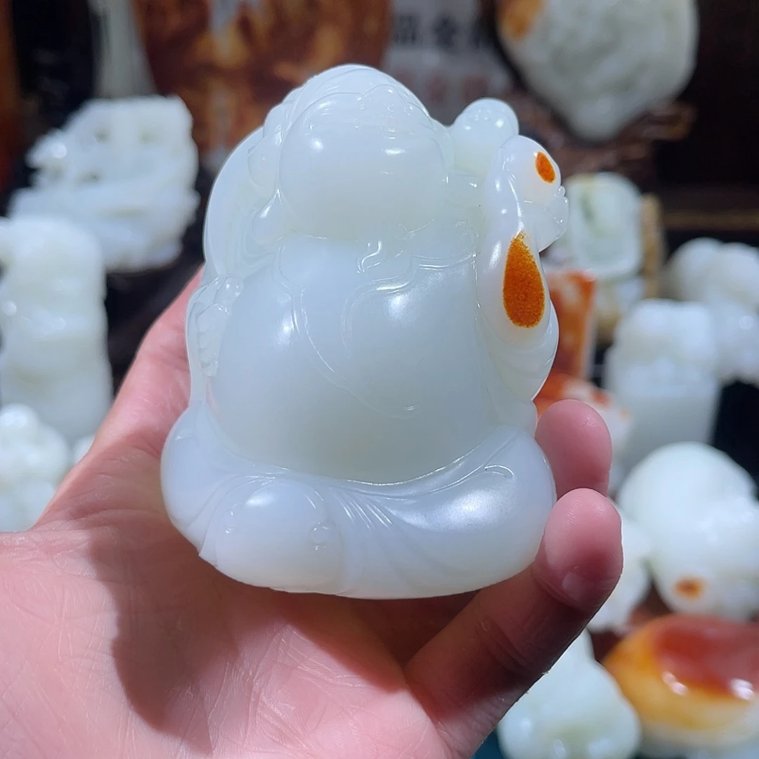 颈饰未镶嵌和田玉（糖玉）