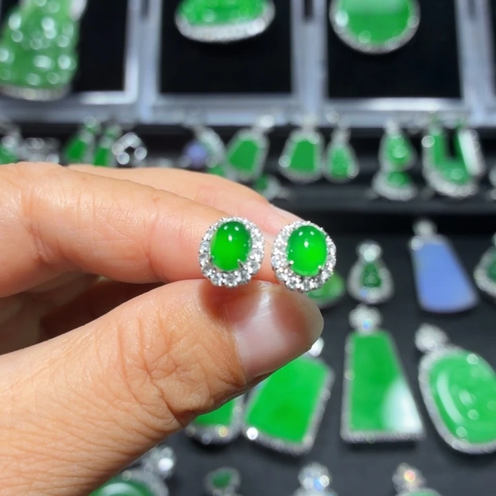 翡翠18K金镶嵌吊坠(不含链)翡翠