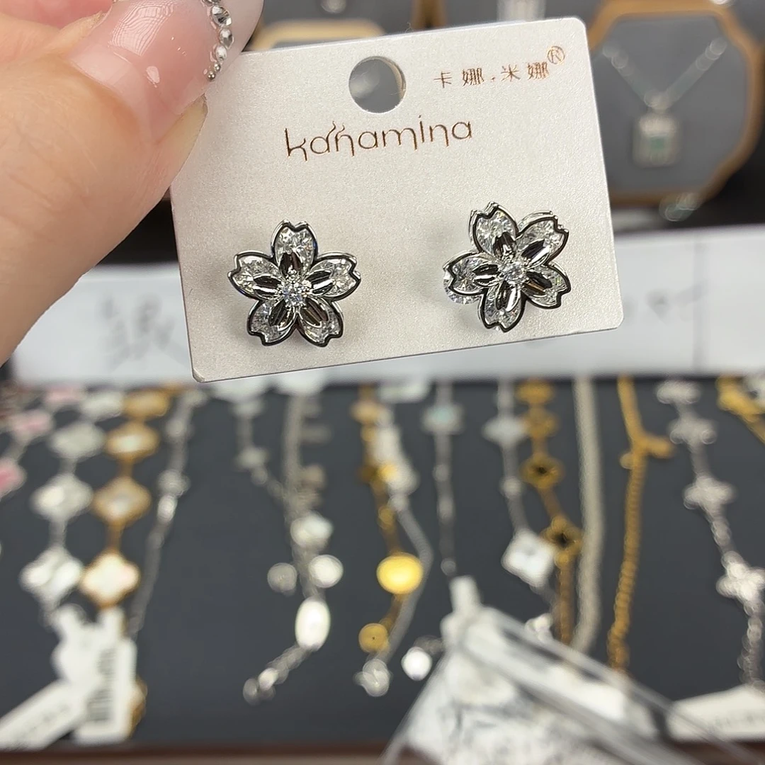 今***ᶻ琉璃铜合金合金花花耳钉