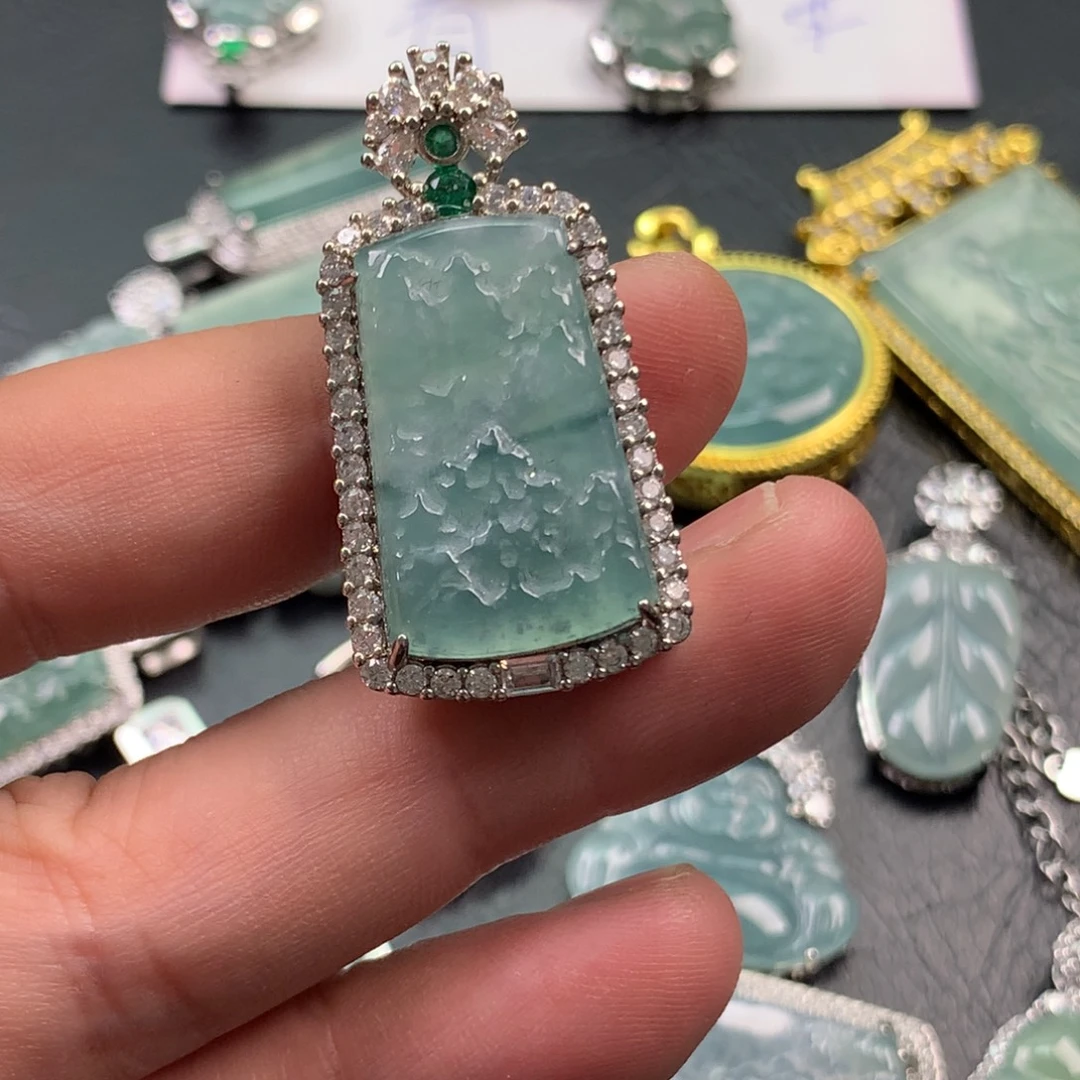 ****乐翡翠未镶嵌戒指山水