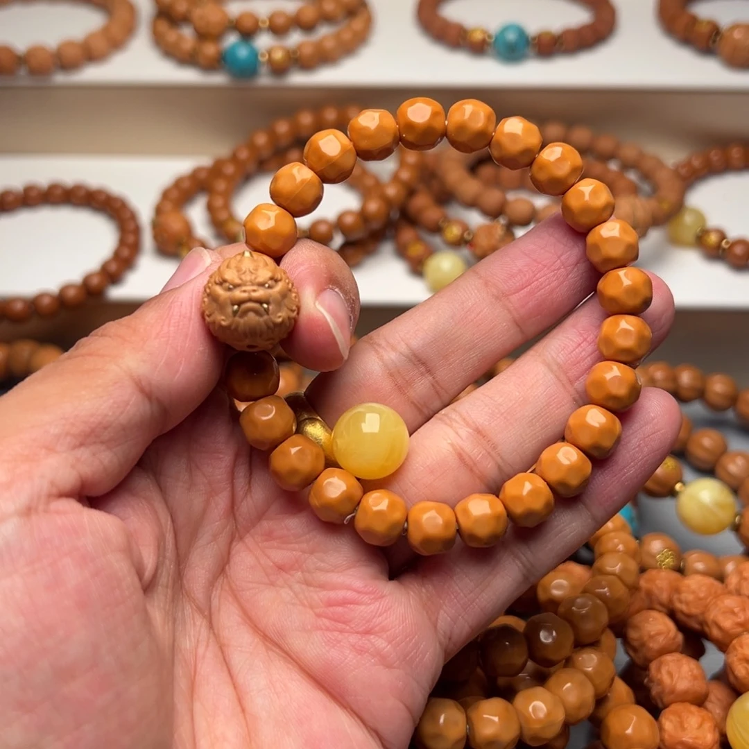 云***散猴头核桃手串奶酪