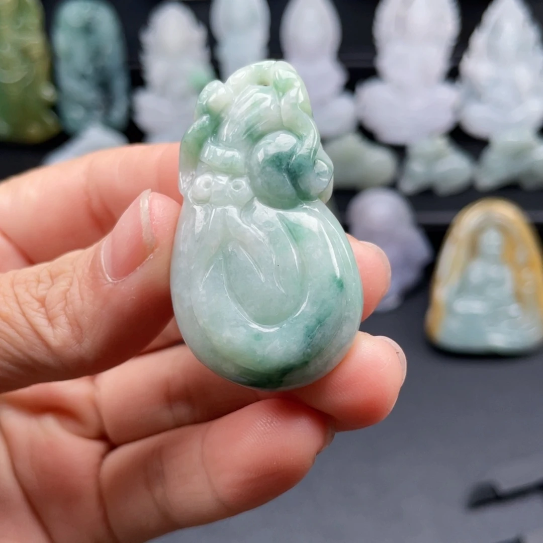 翡翠未镶嵌颈饰缅甸翡翠A货挂件