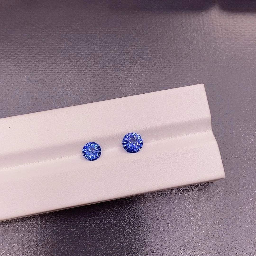 裸石蓝宝石0.77克拉圆5.9mm+1.08克拉圆6.5mm