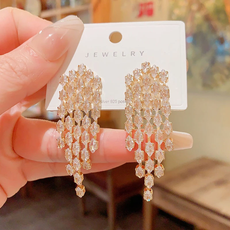 铜合金亚克力耳饰 高级感轻奢时尚锆石长款流苏耳环精致网红耳钉