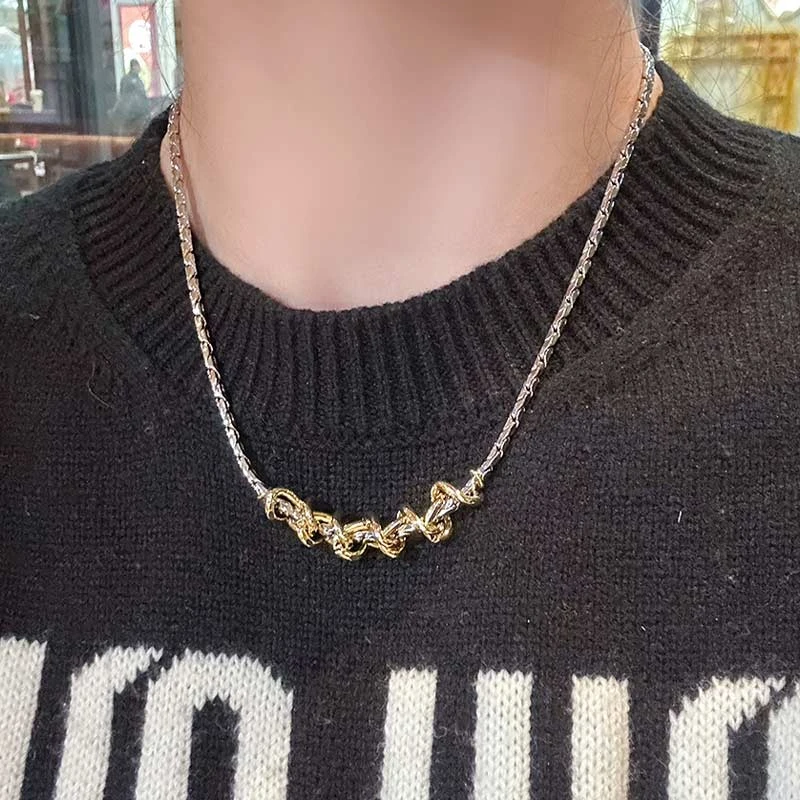 SHOWDIGU 铜合金项链 韩国撞色金属麻花蛇骨链项链气质高级感颈链