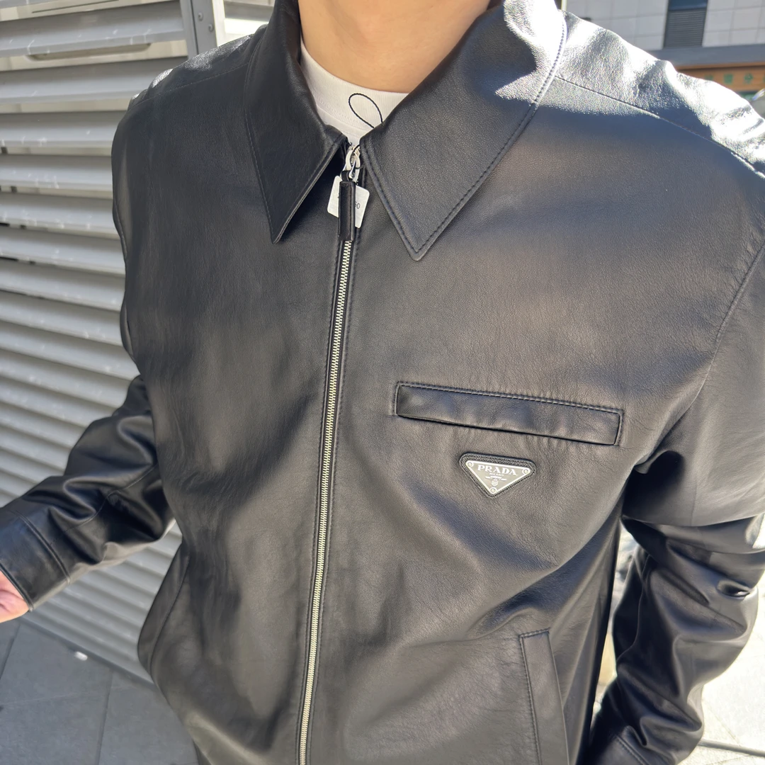 未使用 Prada/普拉达 新款小羊皮衣夹克/52/工价32800/r2373650