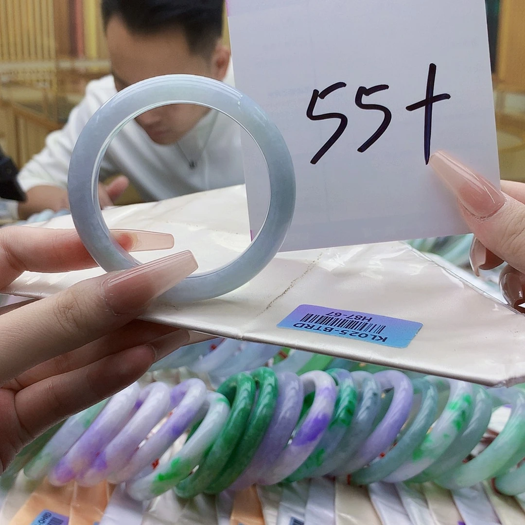 翡翠未镶嵌手镯bh