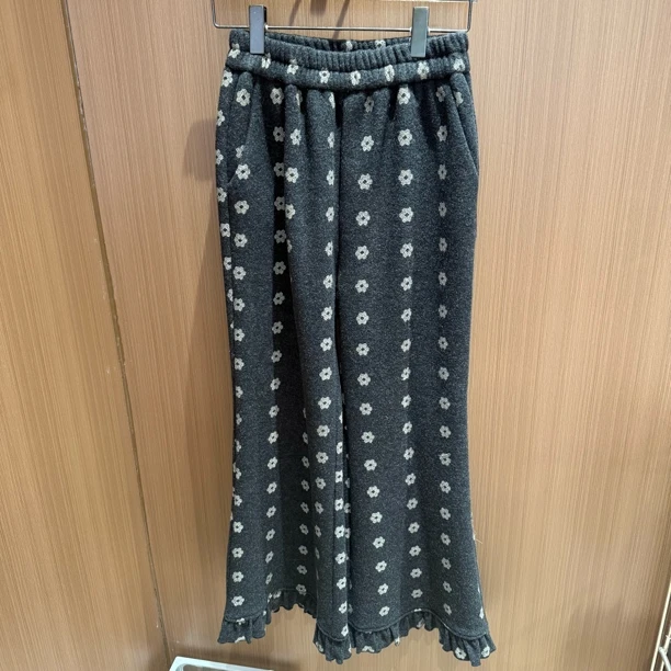 B57161冬季加绒日系复古花朵宽松休闲阔腿女裤