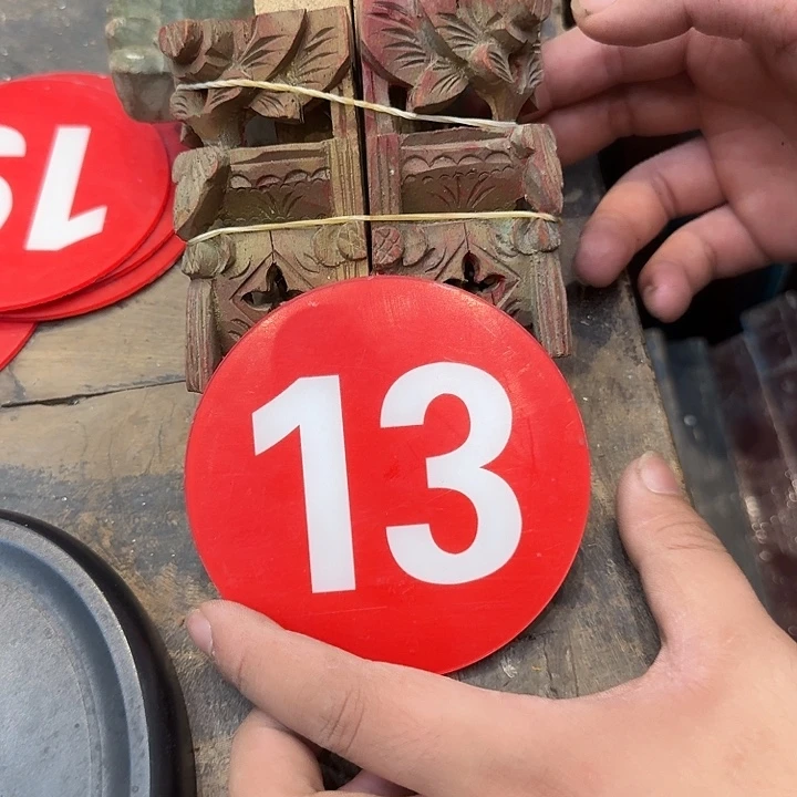 香榧木文**画在干嘛呢