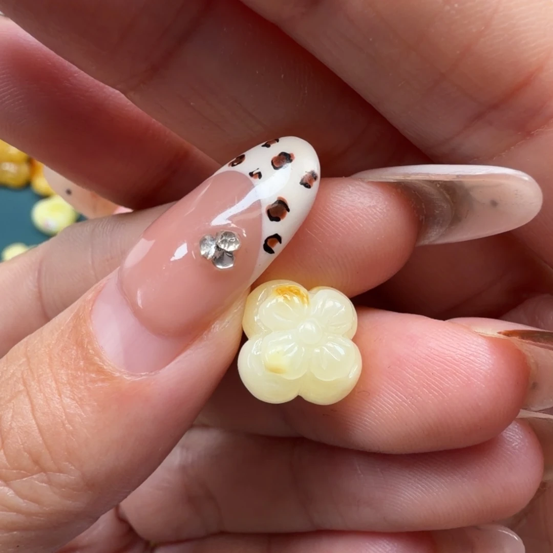 琥珀未镶嵌裸石蜜蜡