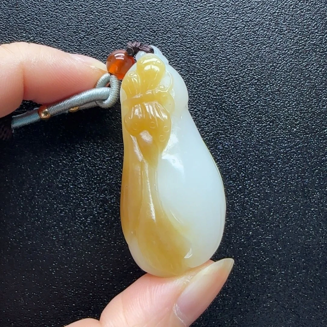 未镶嵌和田玉挂件