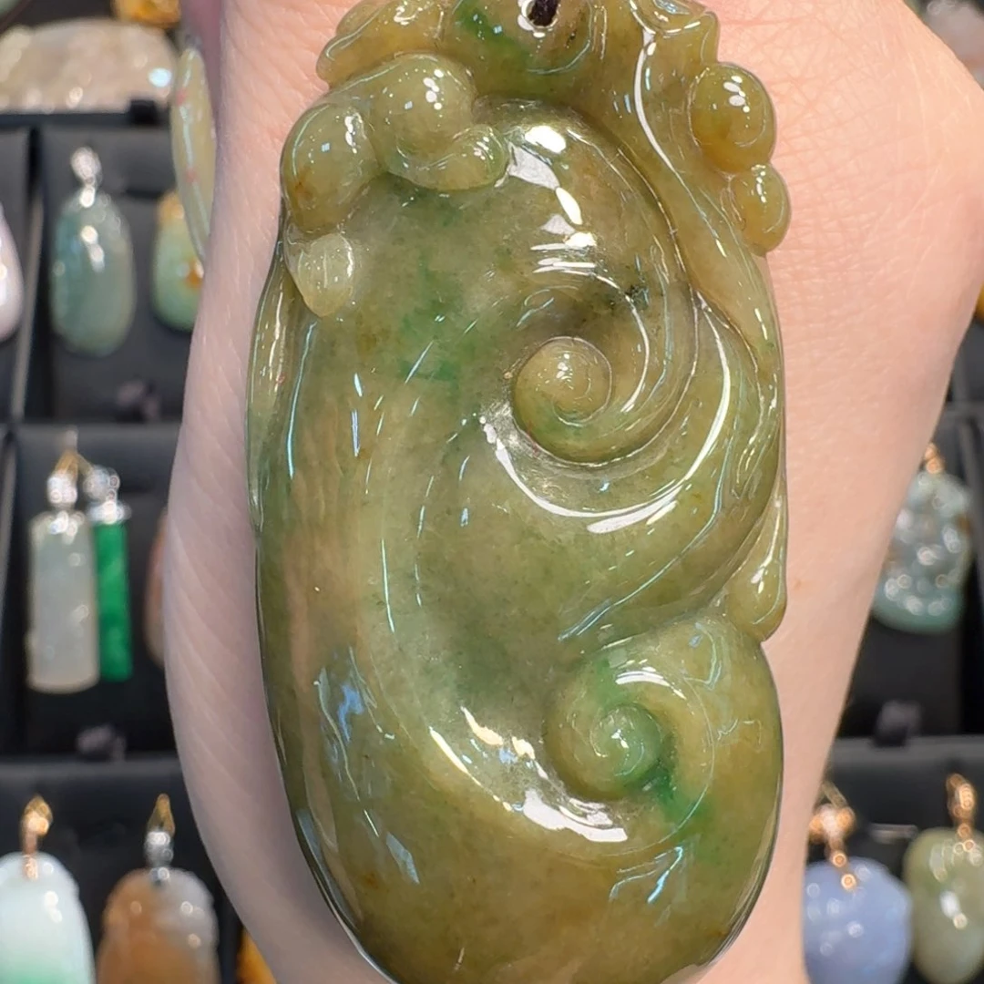 翡翠挂件未镶嵌如意