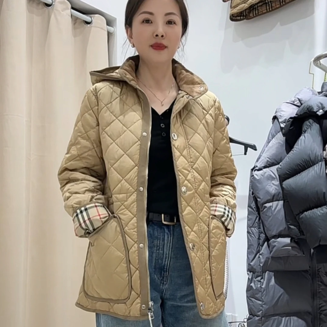 欧版连帽90白鸭绒外套女2025冬季新款宽松菱形格保暖外套