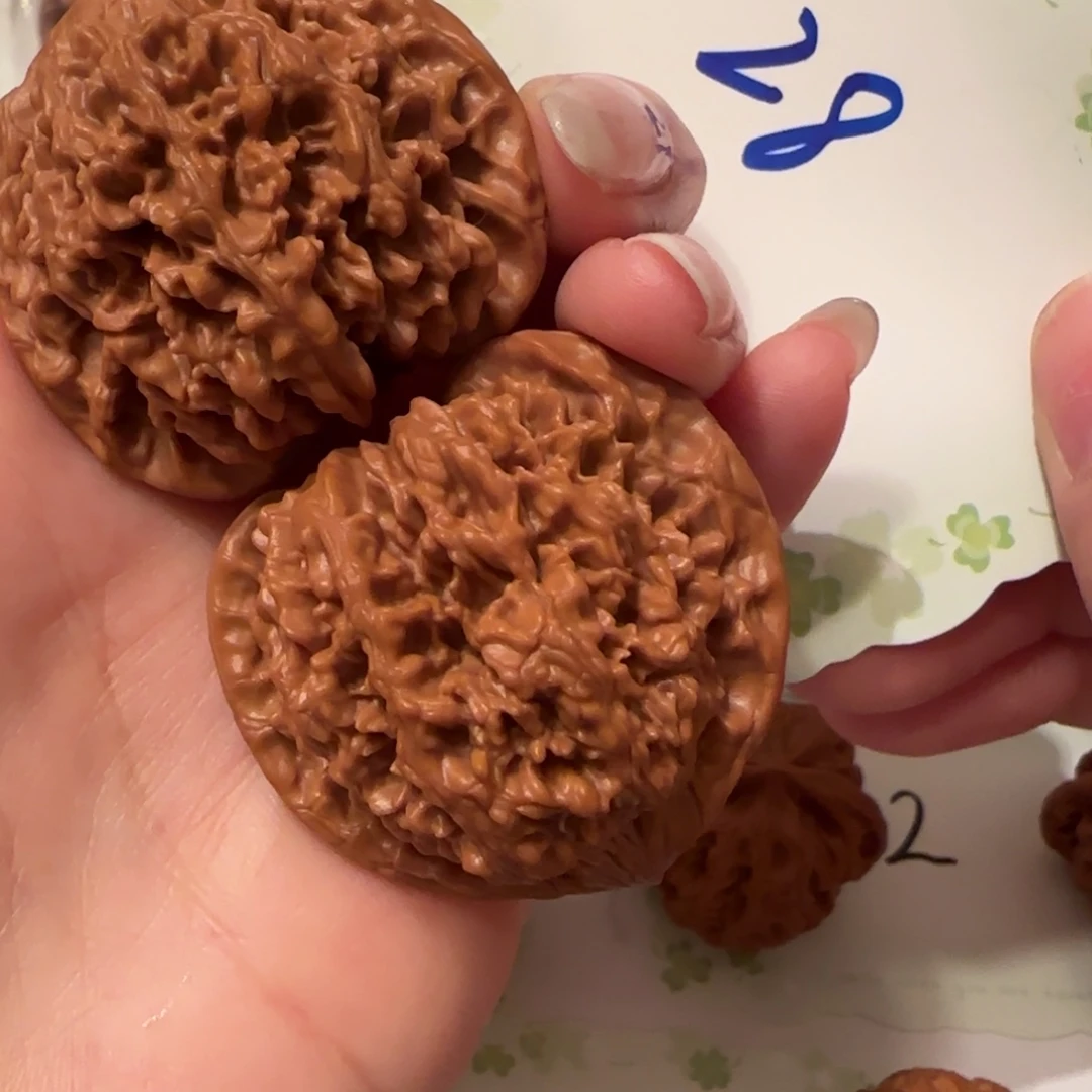 文玩核桃吊坠28号满天星4.1