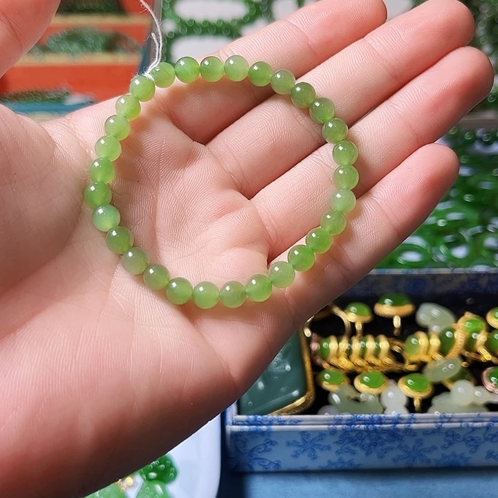 和田玉未镶嵌手串